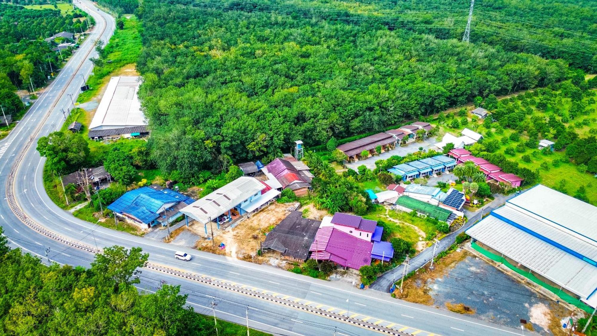 Baan Suan Mee Tang Hotel Chanthaburi Buitenkant foto