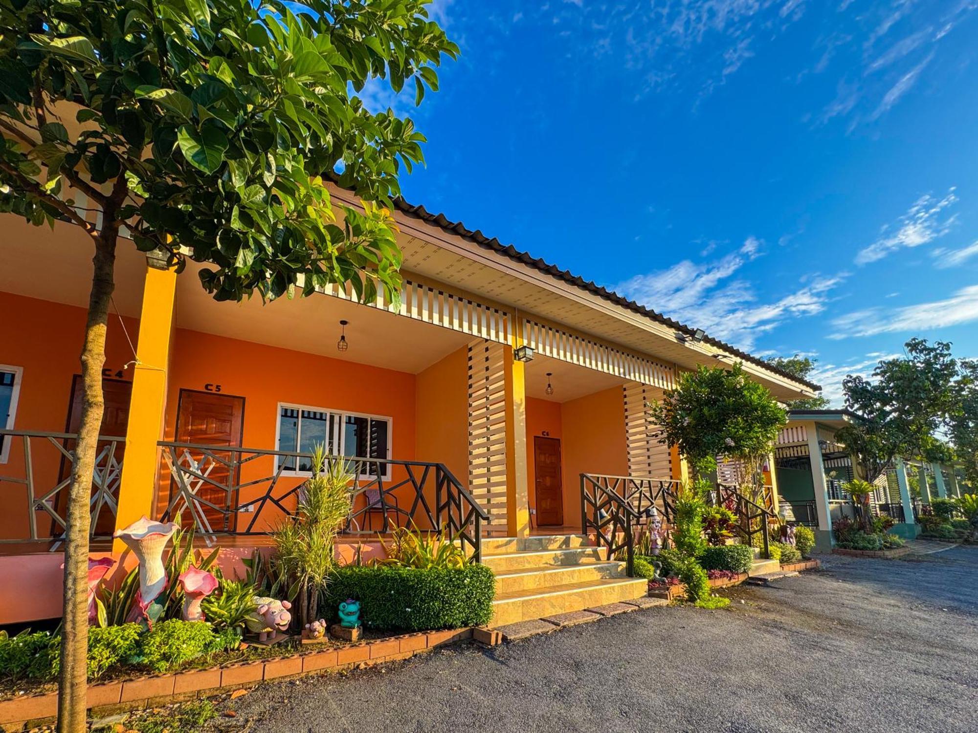 Baan Suan Mee Tang Hotel Chanthaburi Buitenkant foto