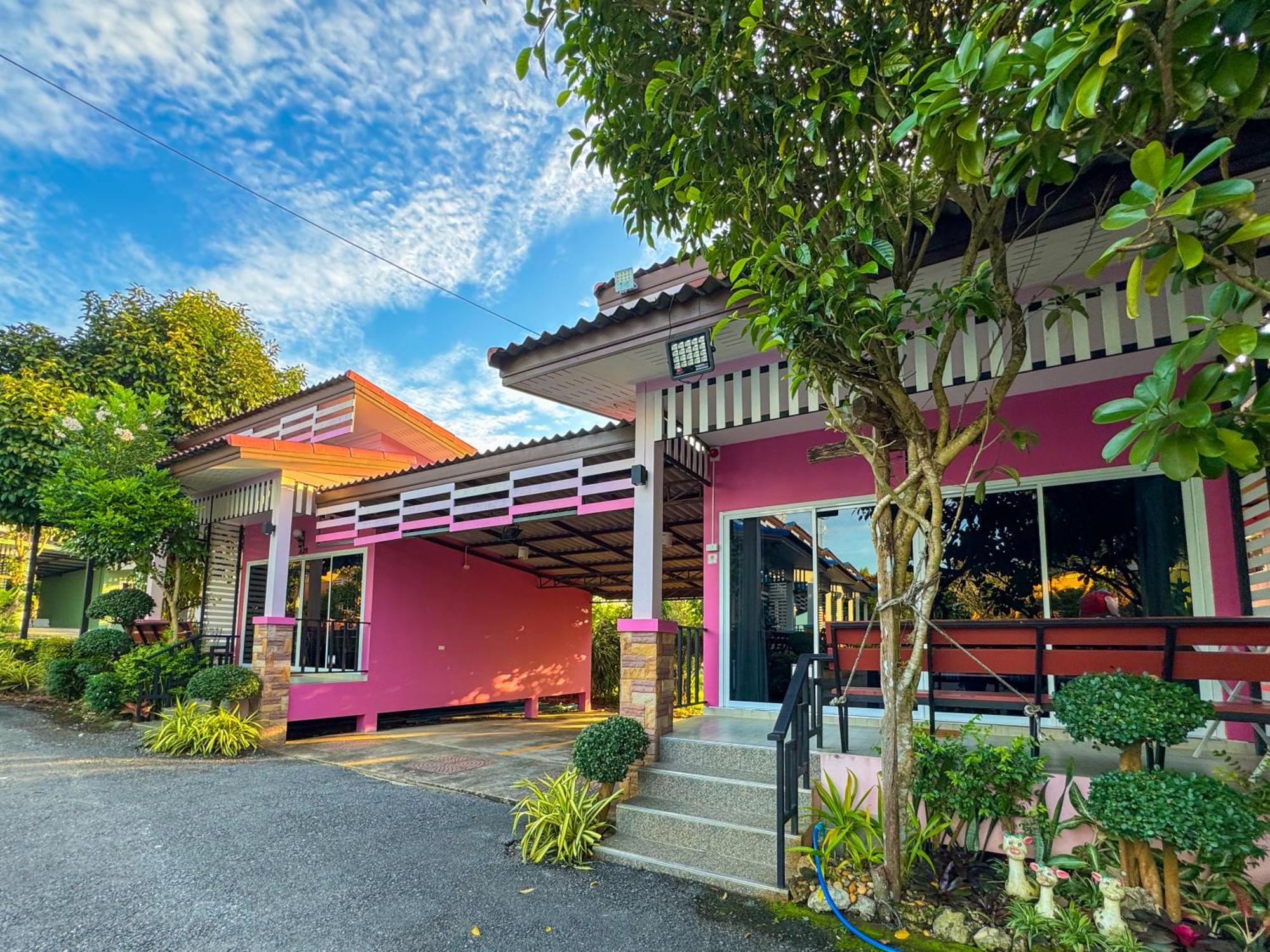 Baan Suan Mee Tang Hotel Chanthaburi Buitenkant foto